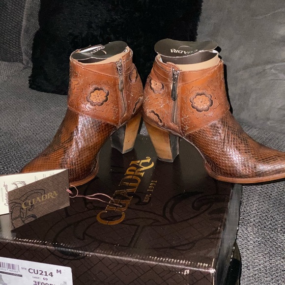 cuadra Shoes - Cuadra booties